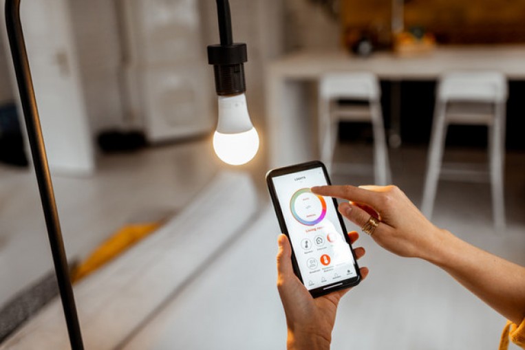 Smart Lights and Lightning Control: Automating Your Home Lighting Experience