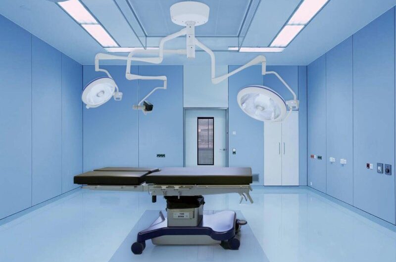 Halogen Surgical Ceiling Lights: Medical Grade Lighting Essential for Operating Rooms